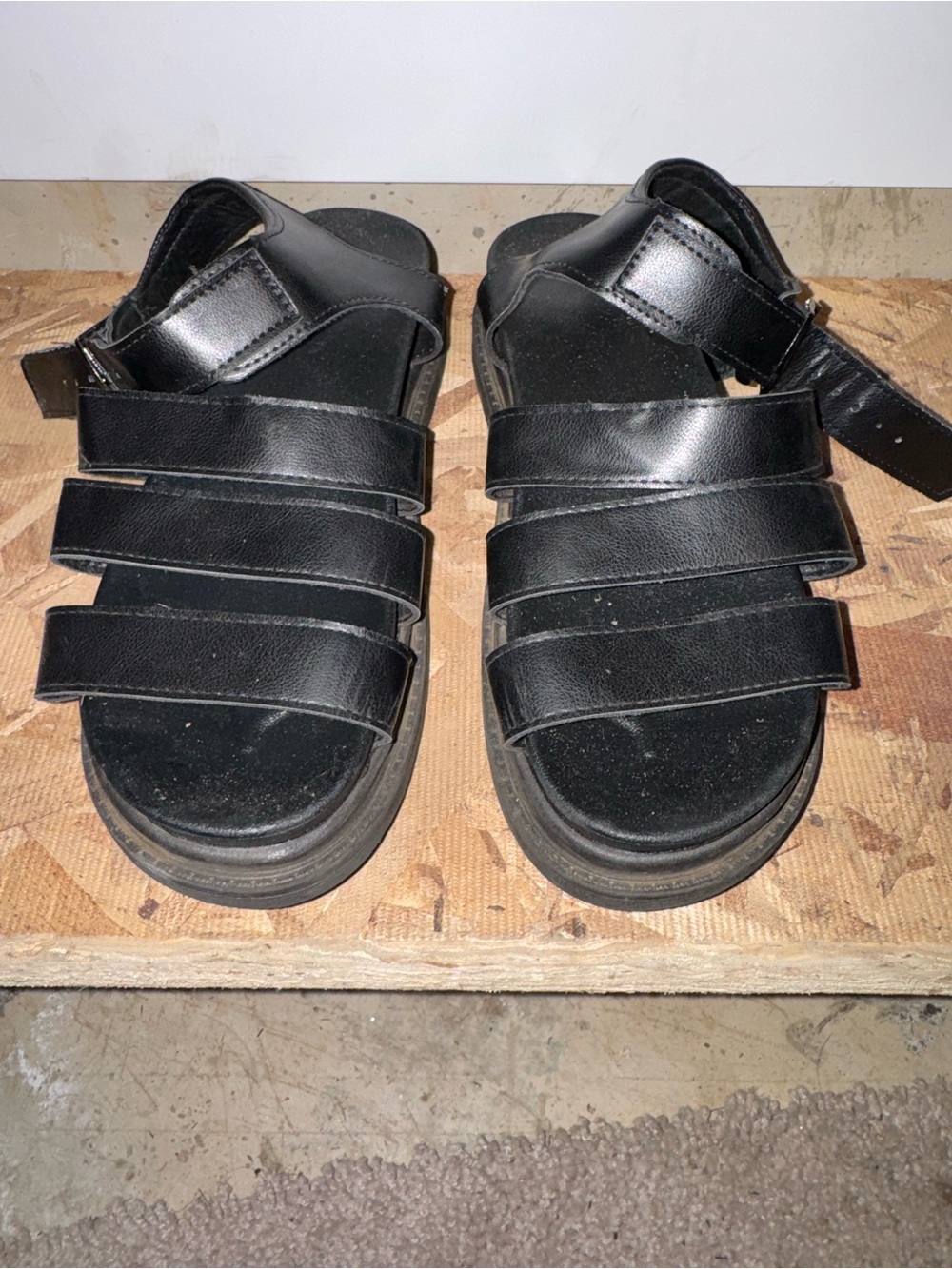 SHEIN Black Triple-Strap Open-Toe Sandals